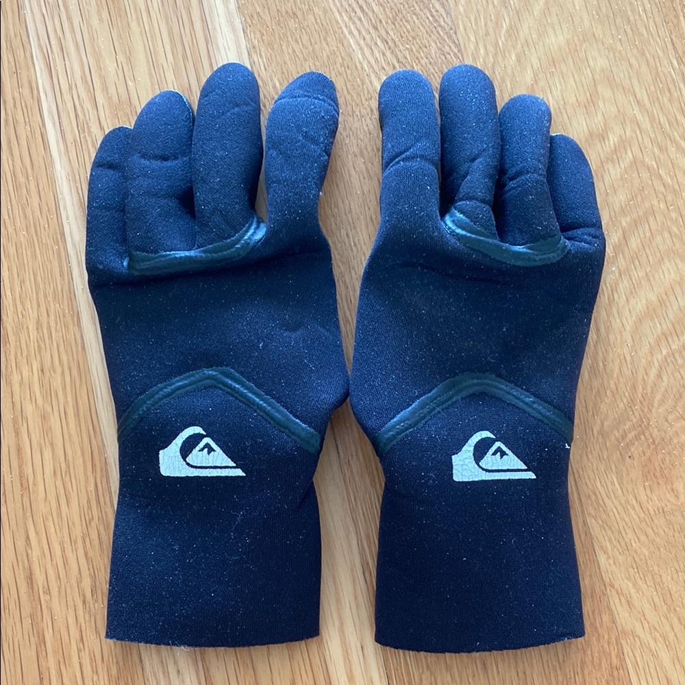 Quiksilver Black wetsuit Surf Gloves